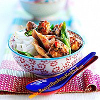 Kryddstark Quorn wok med fullkornsnudlar